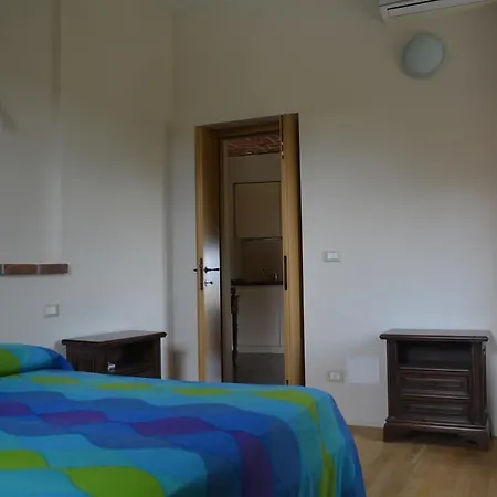 Cascina Valtignosa Con Vigna فندق مبيت وإفطار 3*