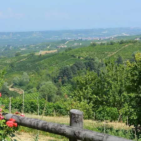 Cascina Valtignosa Con Vigna 3*