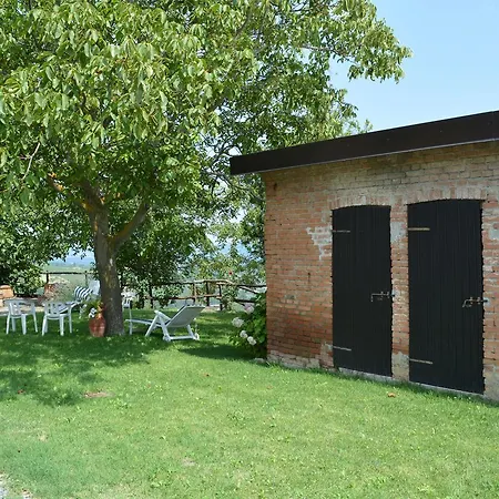 Cascina Valtignosa Con Vigna Bed & Breakfast 3*