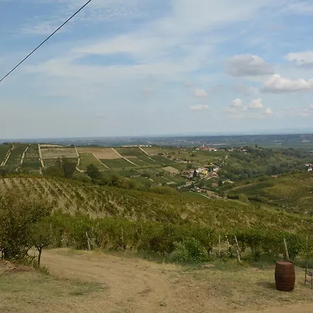 فندق مبيت وإفطار Cascina Valtignosa Con Vigna