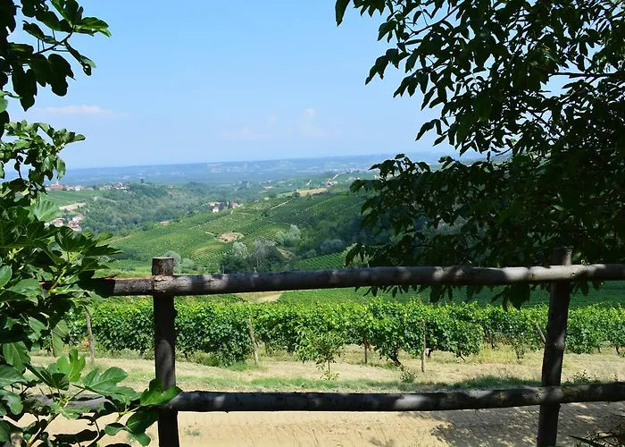 Cascina Valtignosa Con Vigna