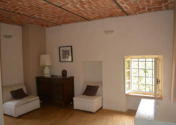 Cascina Valtignosa Con Vigna فندق مبيت وإفطار 3*