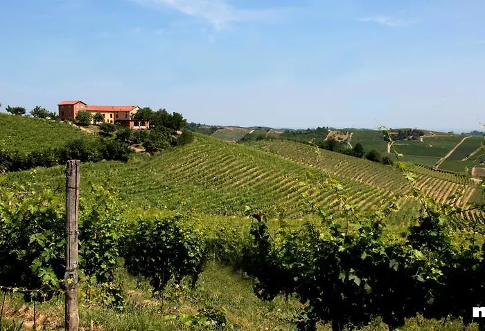 فندق مبيت وإفطار Cascina Valtignosa Con Vigna