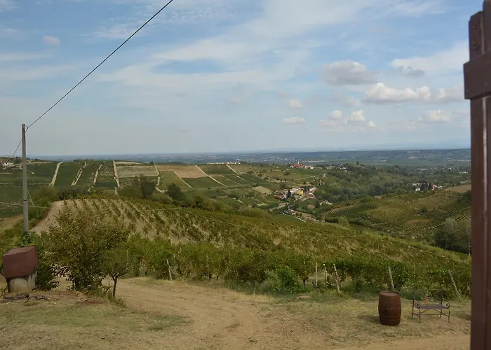 فندق مبيت وإفطار Cascina Valtignosa Con Vigna